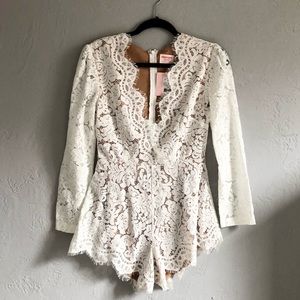 Showpo Lace Romper, US 6, never worn